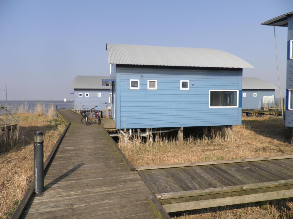6 Pers. Waterfront Home Seeblick, Equipped Stilt House On The Water Anjum 외부 사진